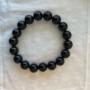 Slip On High Polish Onyx Bead Bracelet